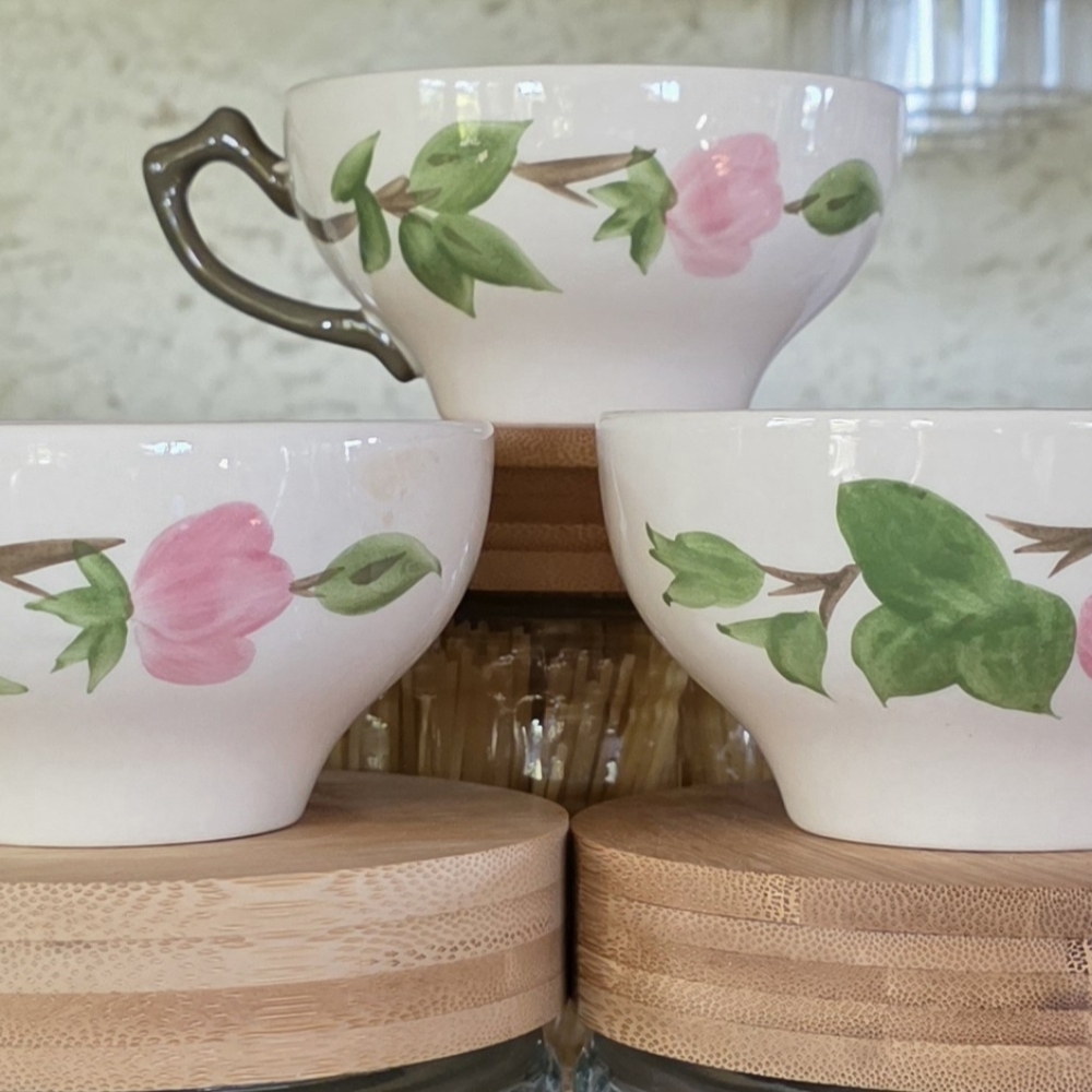 Franciscan APPLE Blossom Cups (3) EUC Beautiful